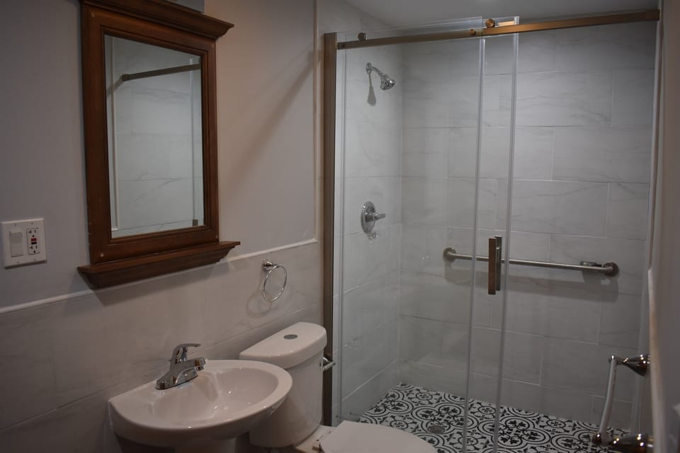 Jack & Jill Bathroom