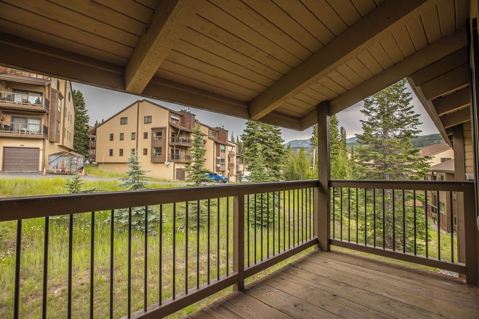 Step out on the balcony to breath in the fresh mountain air.