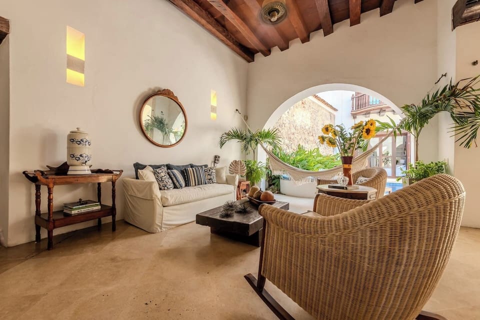 Indoor-outdoor living room