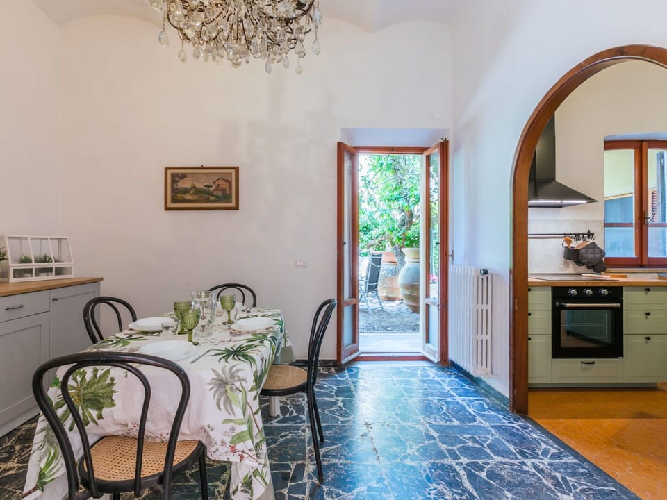 Flooring, Interior Design, Wood, Floor, Furniture, Lighting, Home, Room, Ceiling, Chair