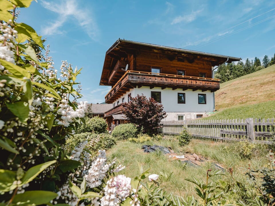 Rural Area, Cottage, Slope, Hill Station, Meadow, Farmhouse, Farm, Balcony, Mountain Village