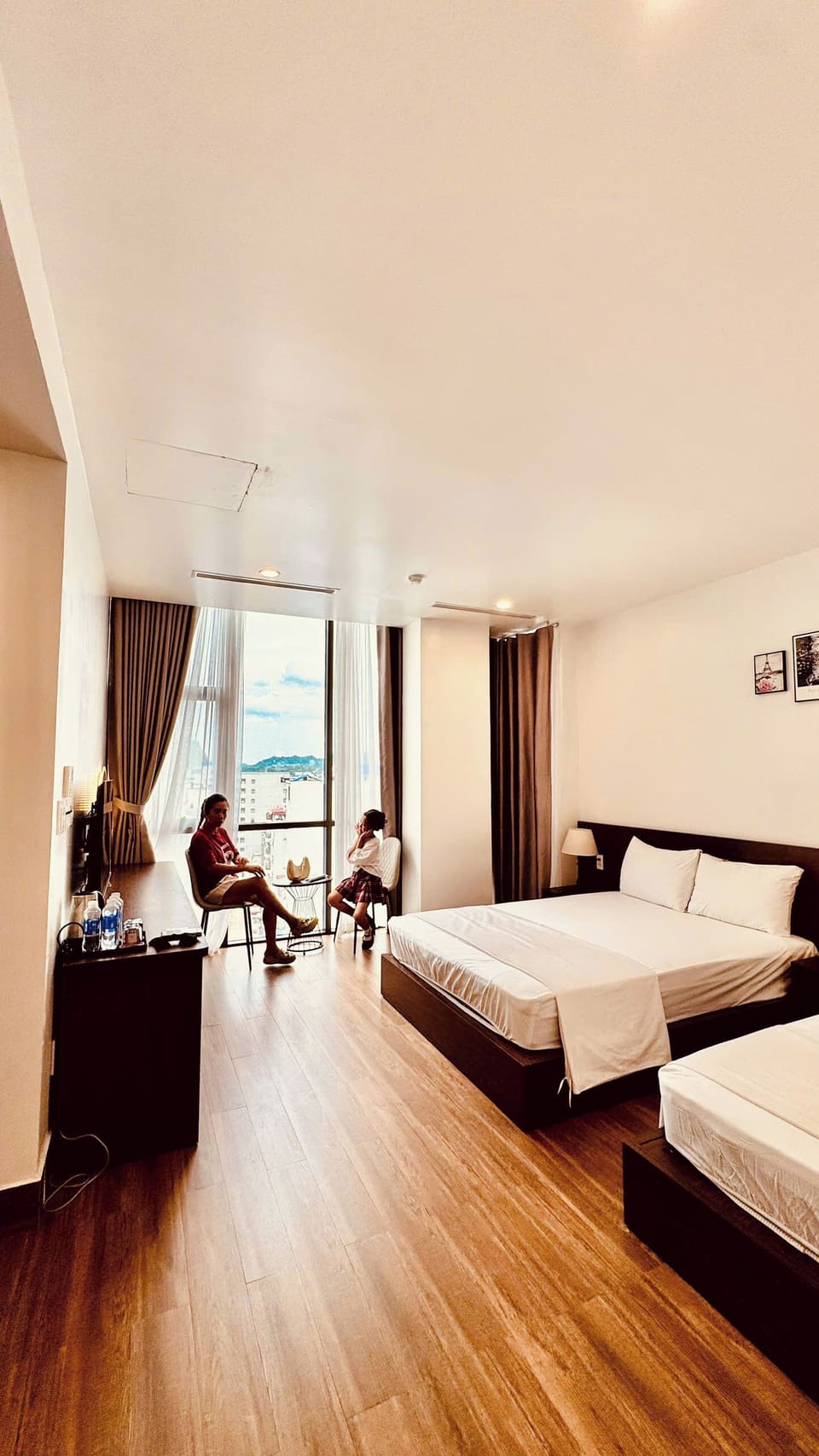 Family Room, City View | Desk, laptop workspace, soundproofing, free WiFi