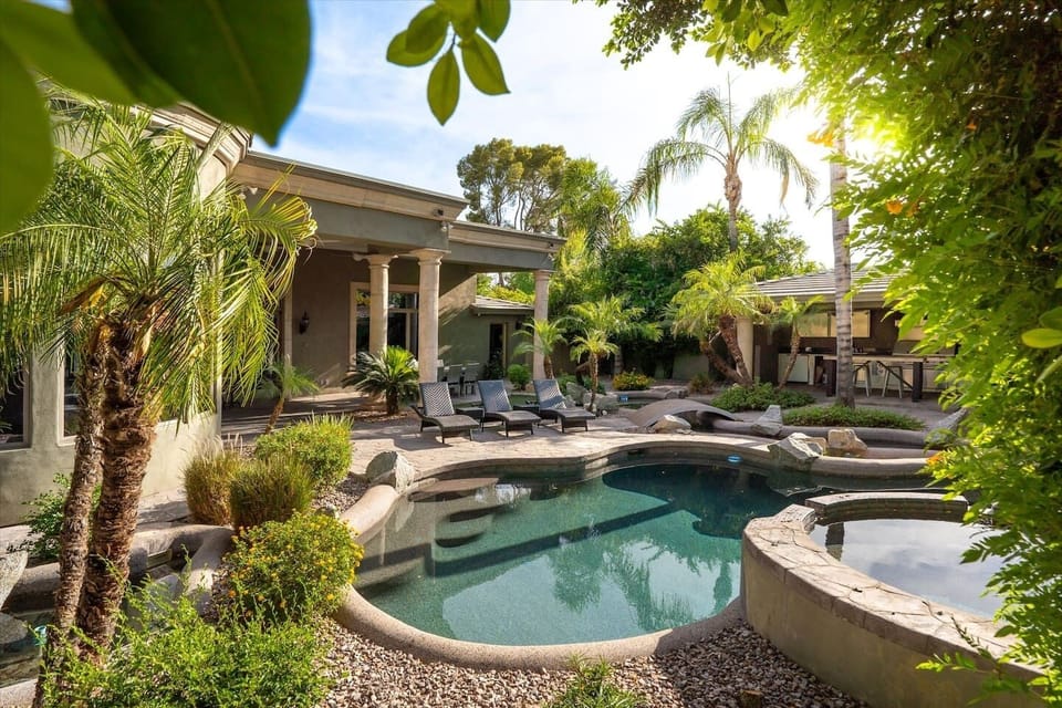 Take a refreshing dip in the sparkling pool or unwind in the rejuvenating spa.
