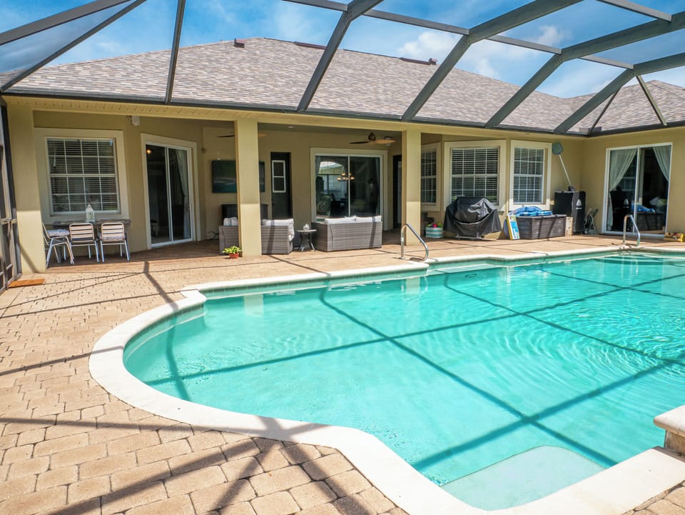 Heated pool with plenty of float toys, kids toys and more.