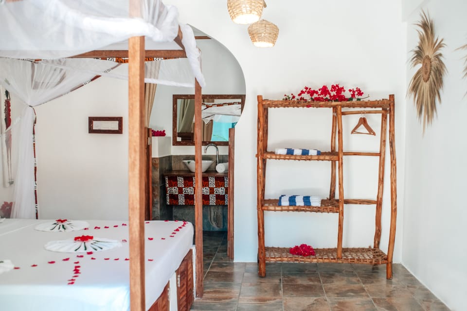 Classic Double Room, Partial Ocean View | In-room safe, desk, free WiFi