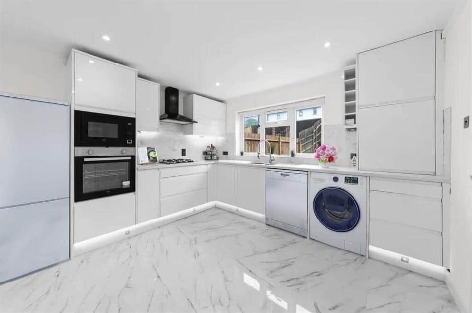 Kitchen 3 thames