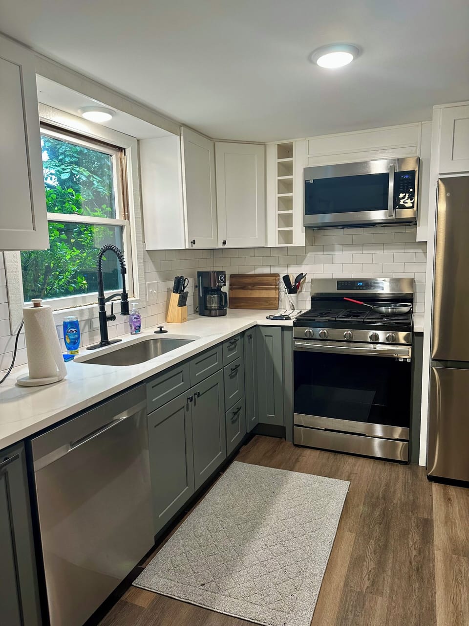 New appliances and plenty of space for cooking.