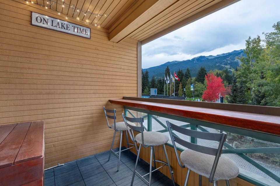 Sip your morning coffee or evening cocktail at the private balcony bar seating overlooking Olympic Plaza.