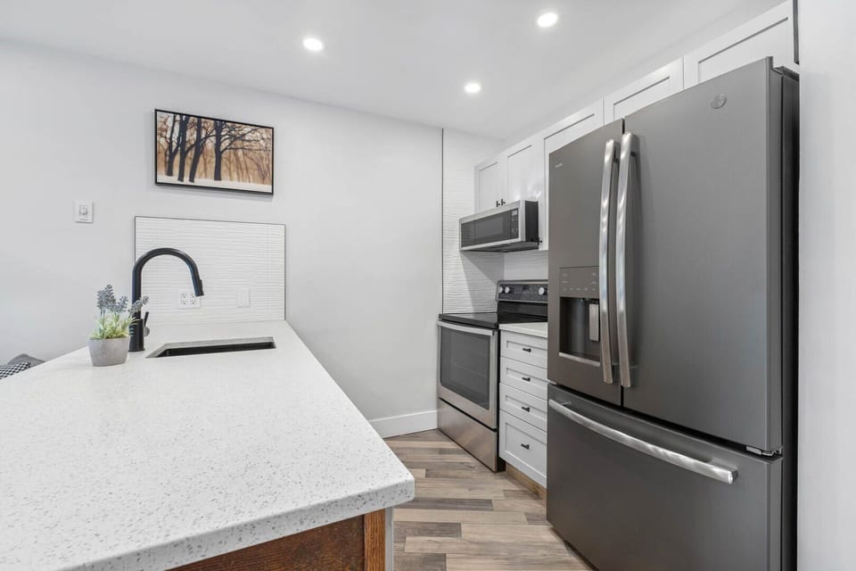 Fully equipped kitchen ready for you to whip up your favorite meals during your stay.