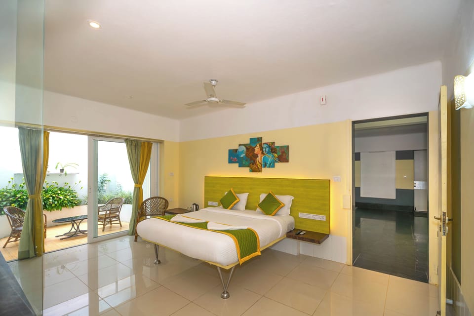 Blackout drapes, iron/ironing board, free WiFi, bed sheets