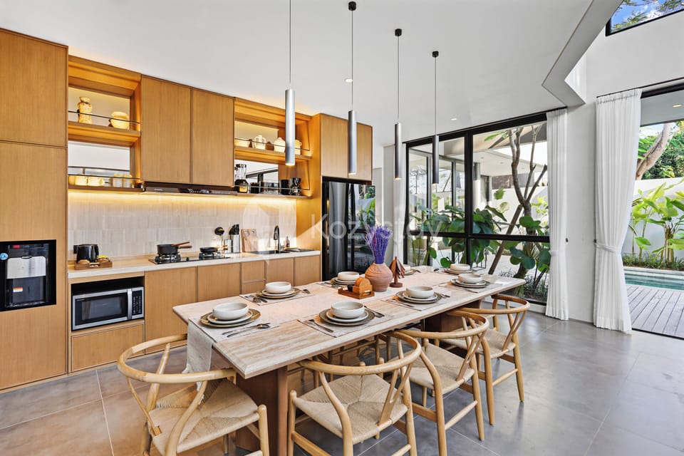 Villa, 4 Bedrooms, Pool View | Dining room