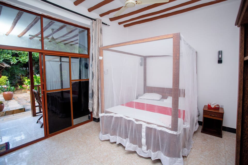 In-room safe, desk, laptop workspace, blackout drapes