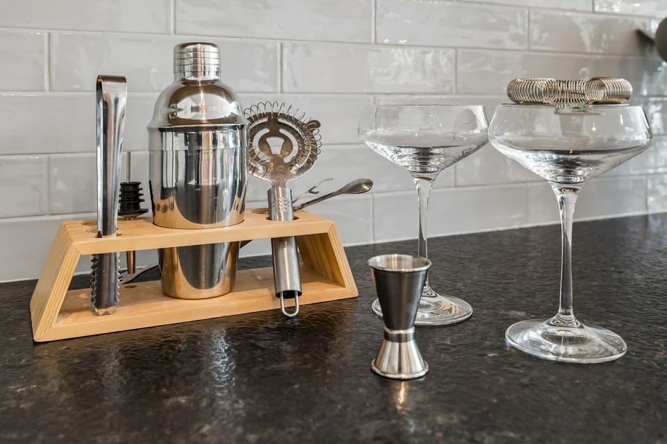 Kitchen: Spacious kitchen featuring essential cookware, appliances, and a comfortable setup for home-style meals.