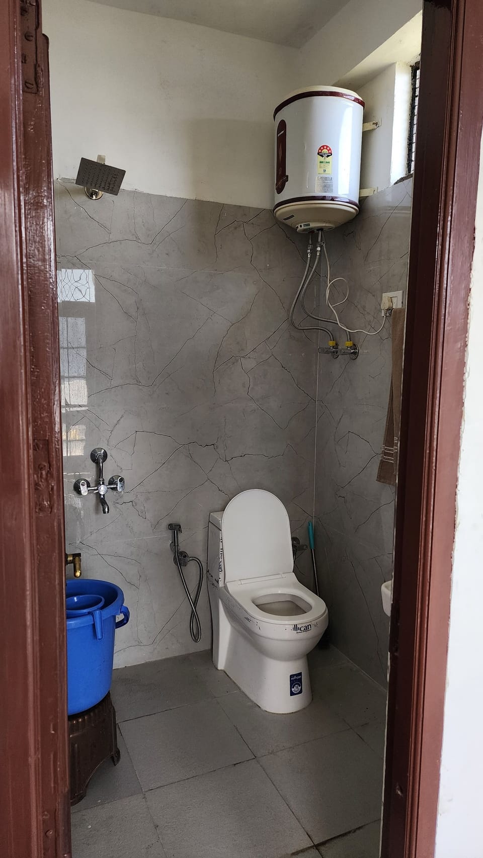 Deluxe Room | Bathroom | Shower, designer toiletries, towels, soap