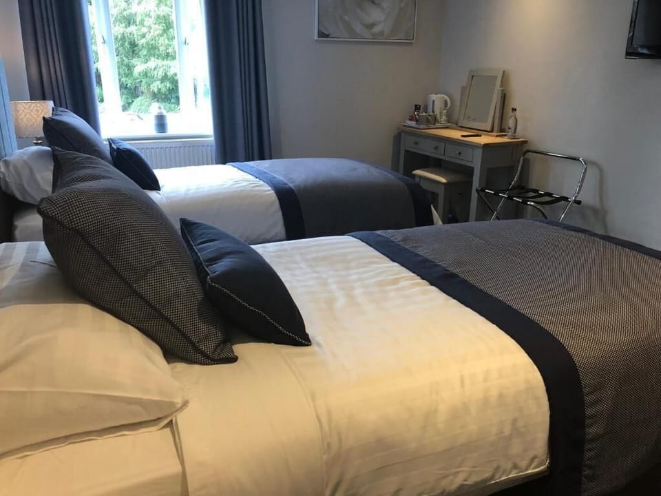 Desk, WiFi (free), bed sheets