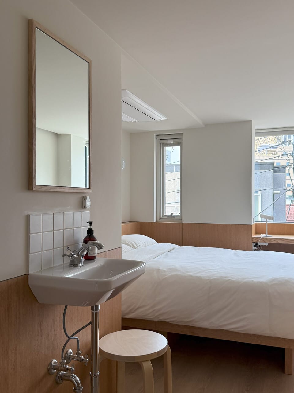 Double Room with Private Bathroom (3F) | Desk, WiFi (free)