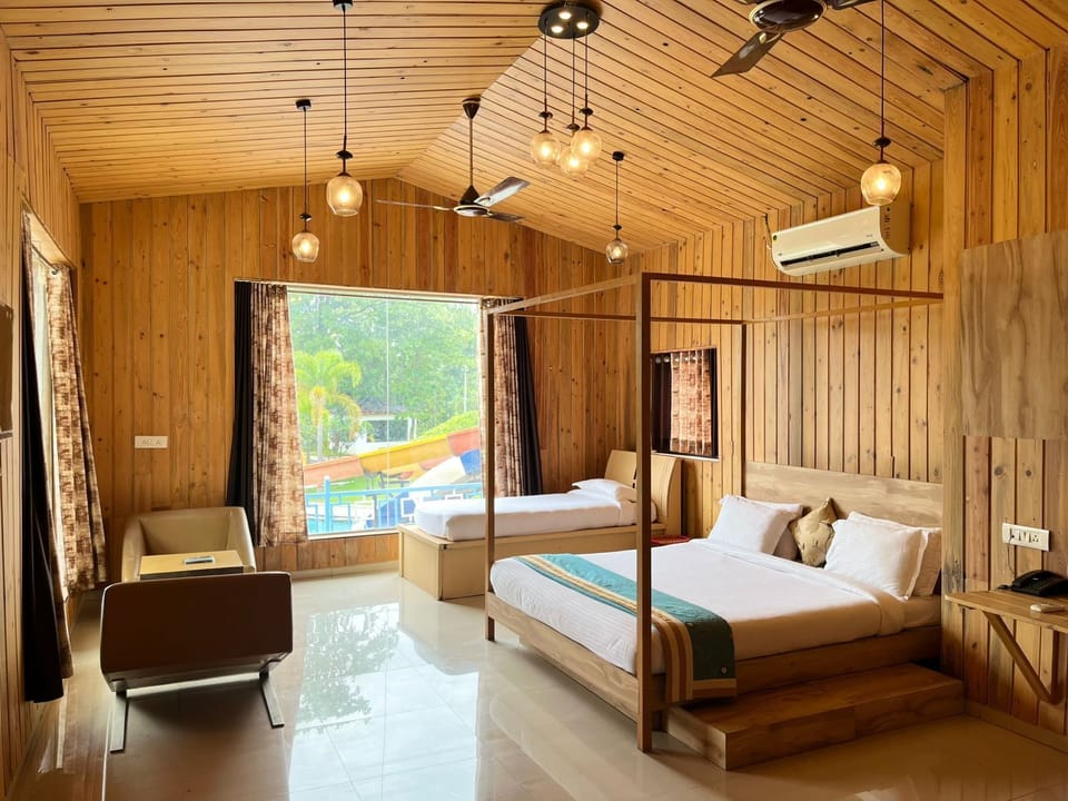 Wood Pecker House | Soundproofing, WiFi (free), bed sheets
