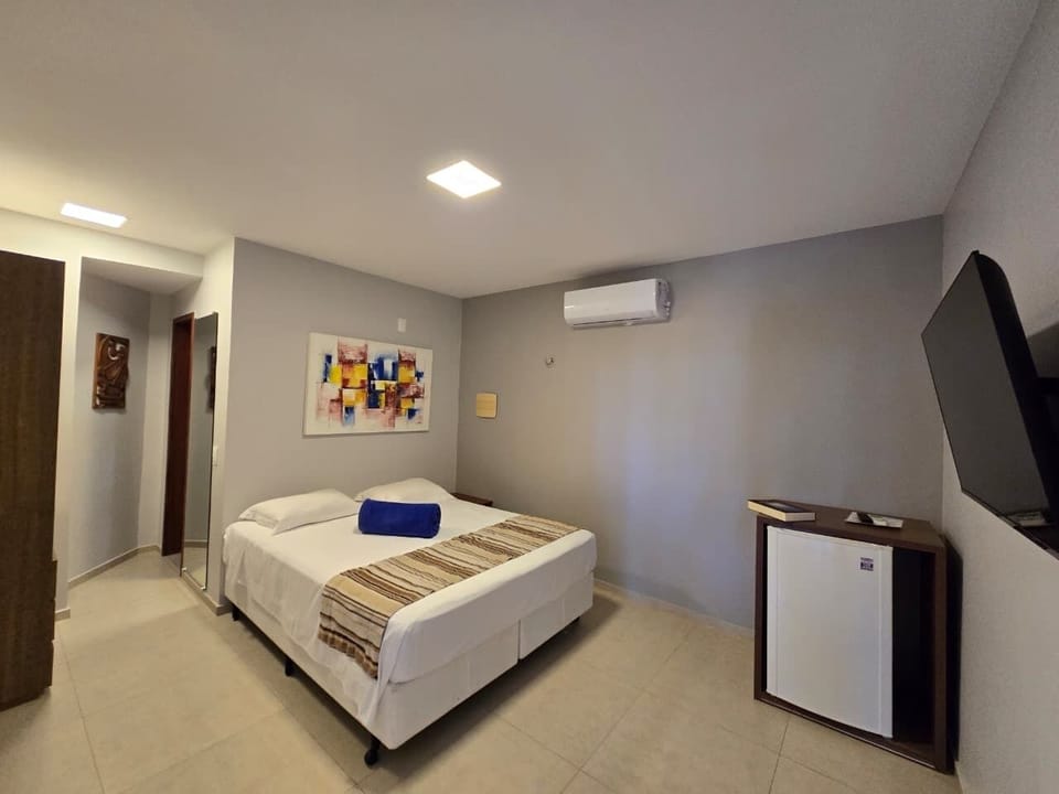 Superior Twin Room | In-room safe, blackout drapes, bed sheets