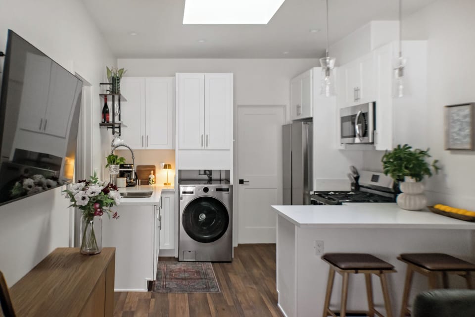 Enjoy casual meals at the island in this fully equipped space