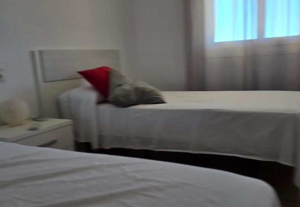 1 bedroom, WiFi (free), bed sheets