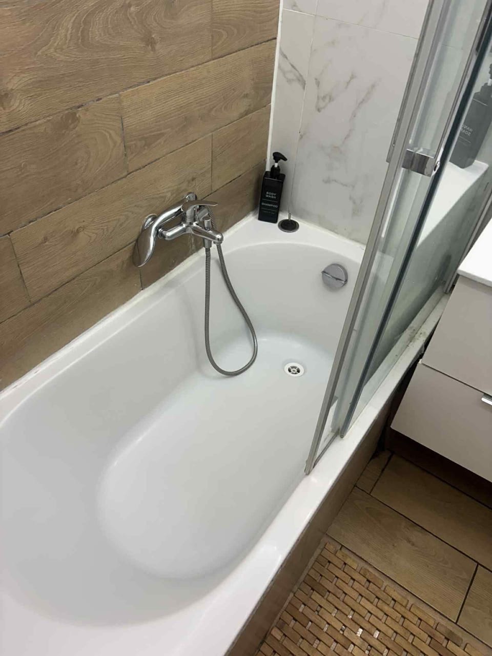 Apartment | Bathroom