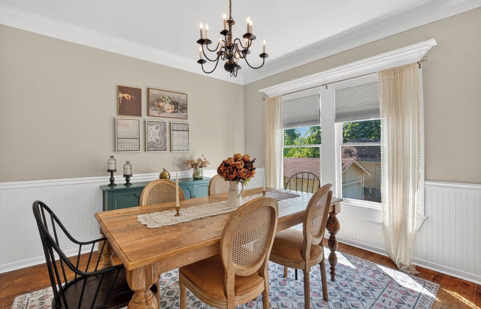 Candlelit dinners hit different in a bungalow 🕯️