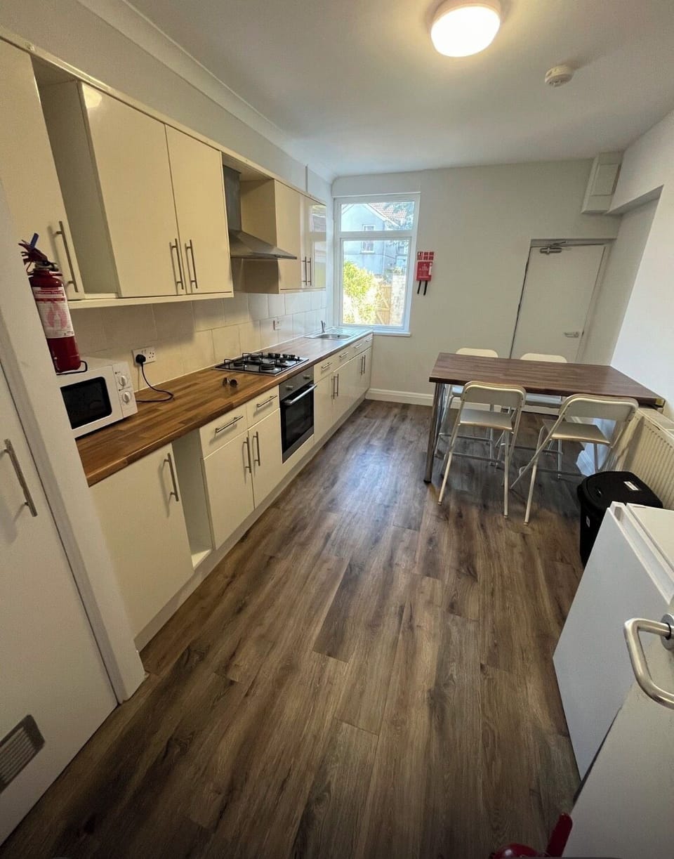 Comfort Double Room | Private kitchen