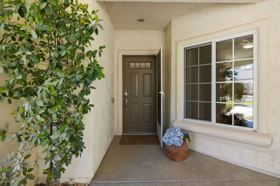 House | 3 bedrooms, high-speed internet