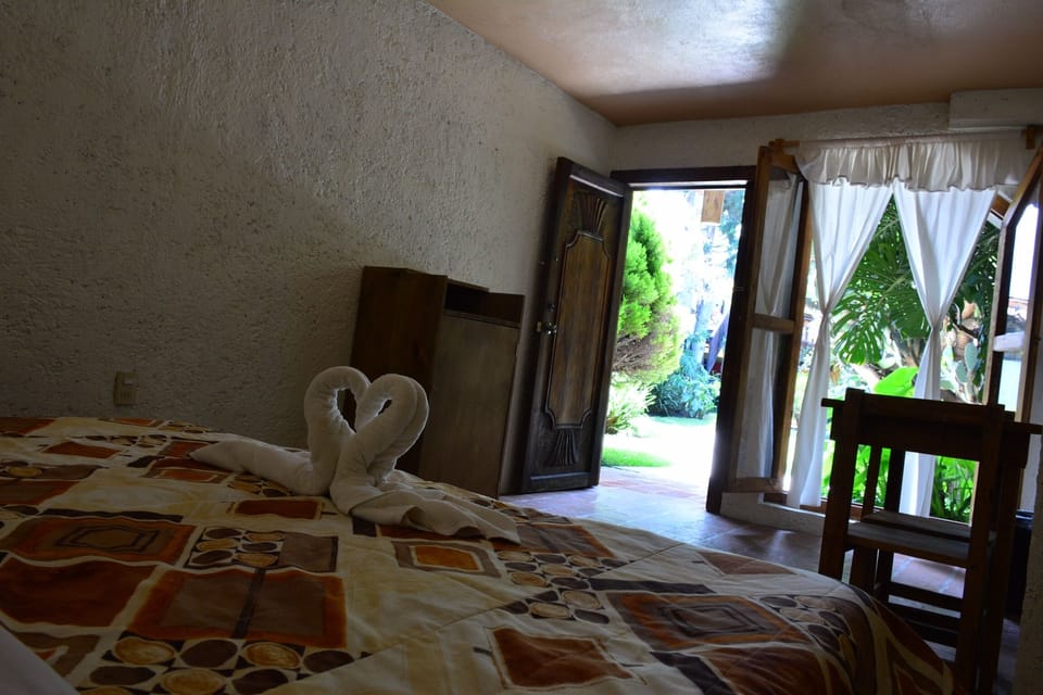 Private Room, 1 king bed | WiFi (free), bed sheets