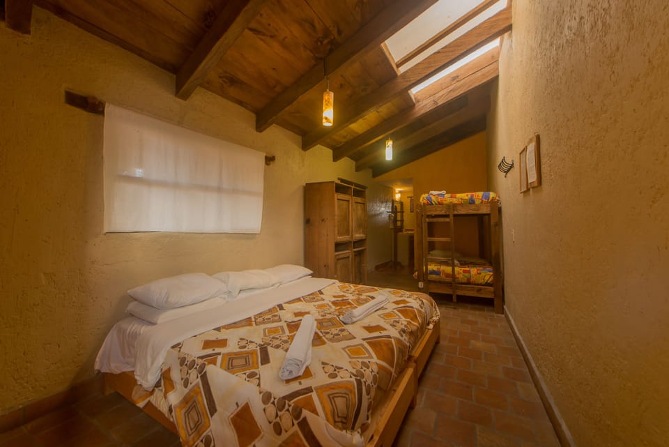 WiFi (free), bed sheets