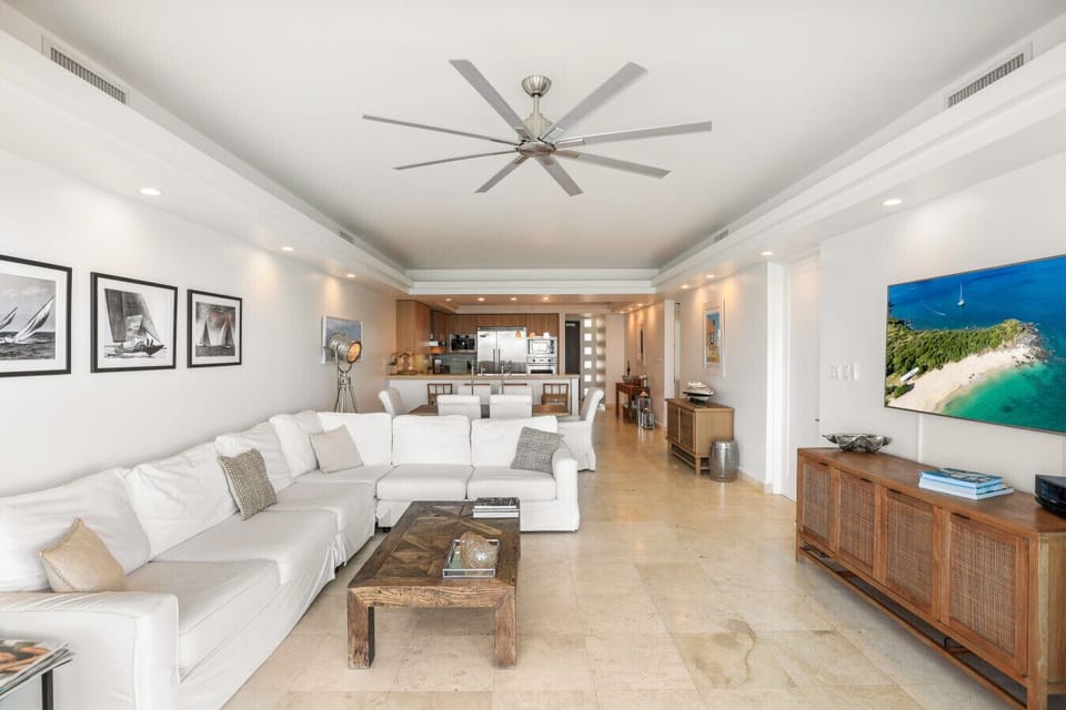 Living room, dining room & Kitchen