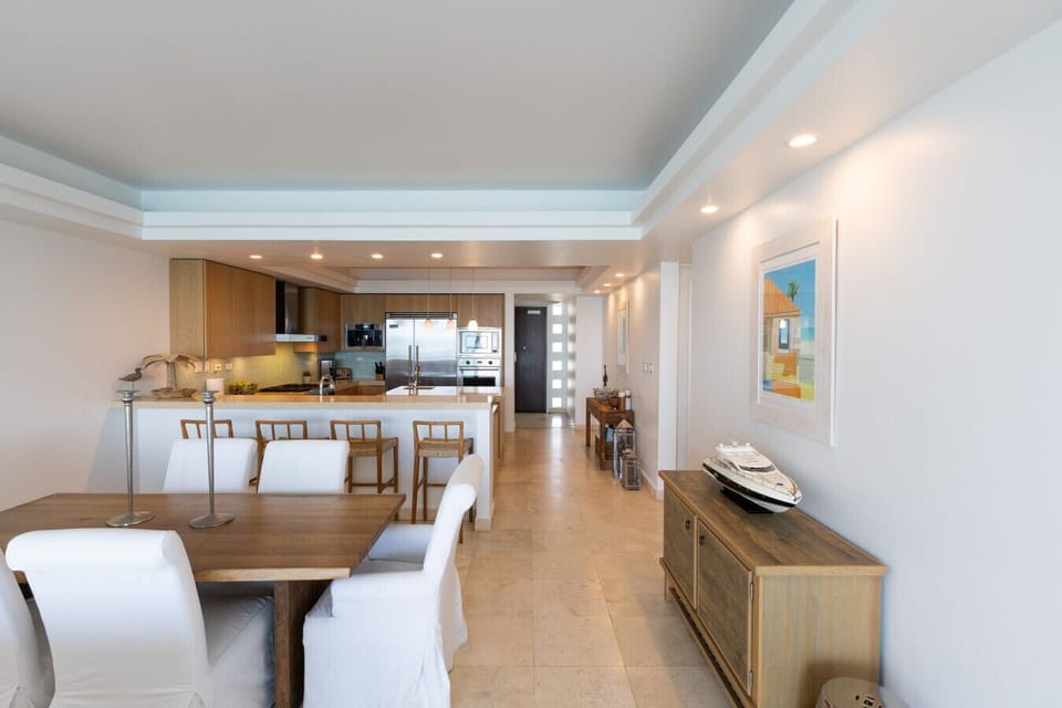 Dining room & Kitchen