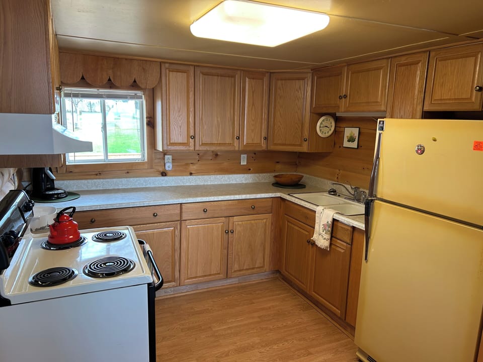 Secondary kitchen 