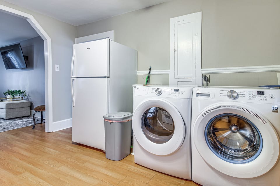 Kitchen | Washer/Dryer