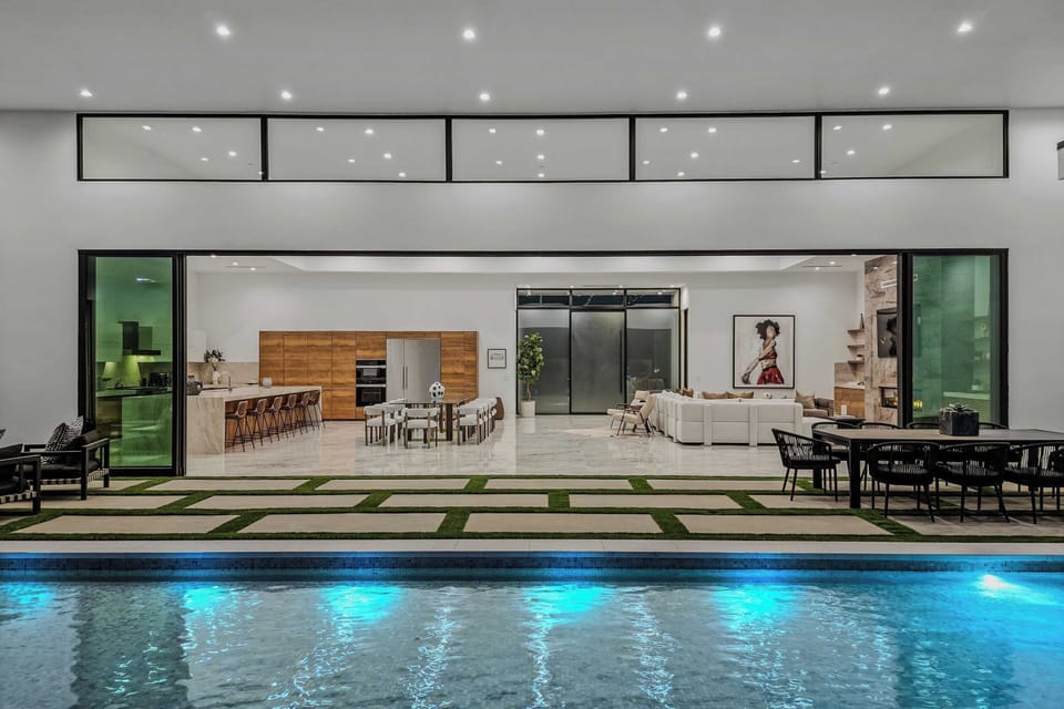 House (Multiple Bedrooms) | Interior