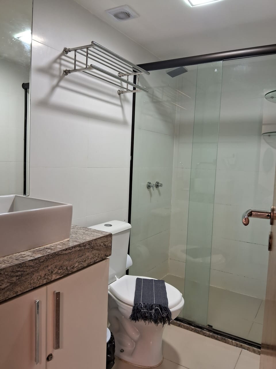 Apartment | Bathroom