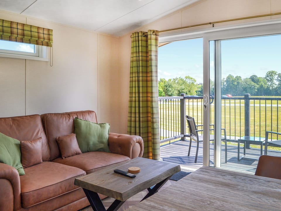 Living area | Fairways Retreat 1 - Cottingham Parks, Cottingham