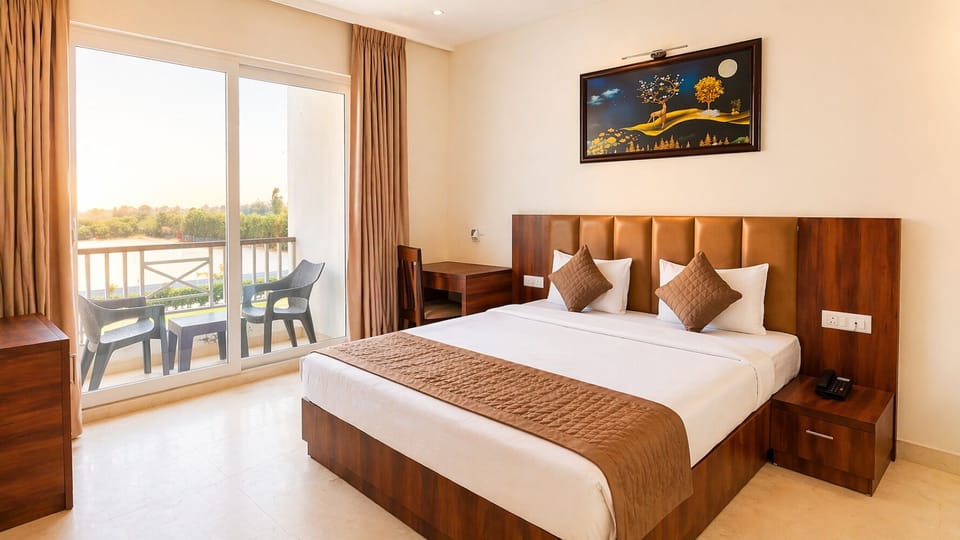 Premium Room, Balcony | Minibar, desk, laptop workspace, rollaway beds