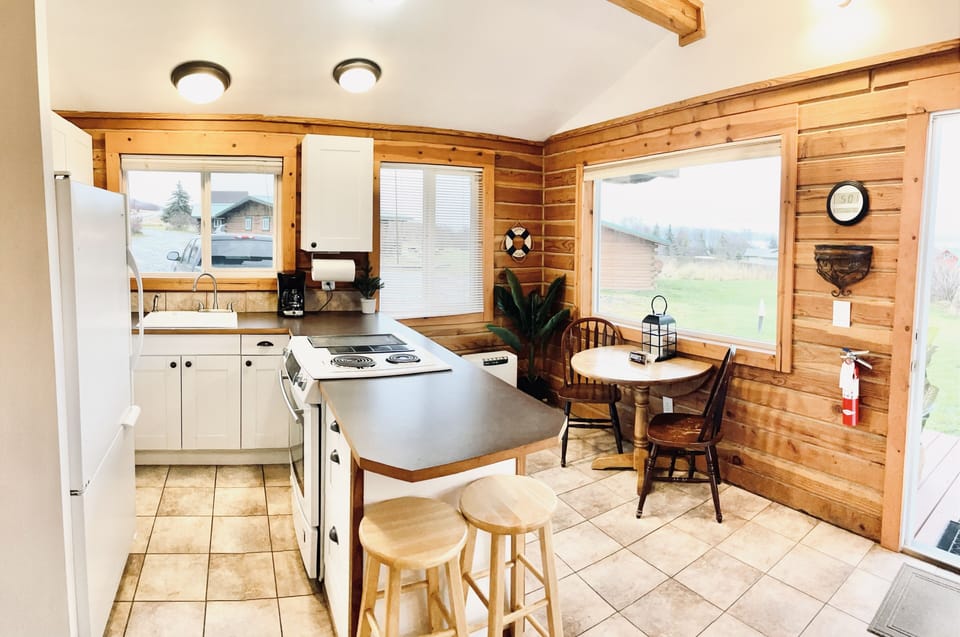 Cottage, Private Bathroom, Ocean View (Private 2 Bedroom) | Restaurant