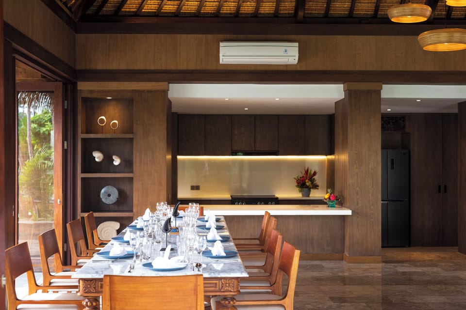 Villa, 5 Bedrooms, Private Pool | Dining room