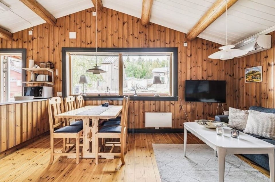Cabin 69 | Living area