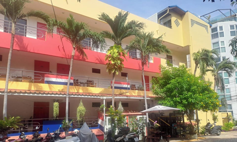 Apartment, 1 Bedroom, Smoking, Patio | Exterior