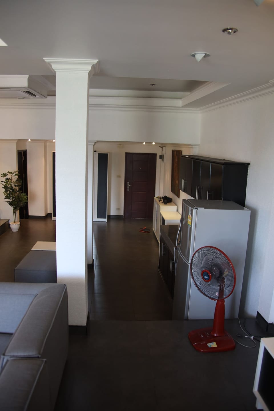 Apartment, 1 Bedroom, Smoking, Balcony | Living room