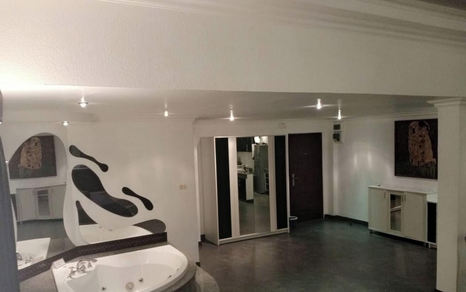 Apartment, 1 Bedroom, Smoking, Balcony | Interior