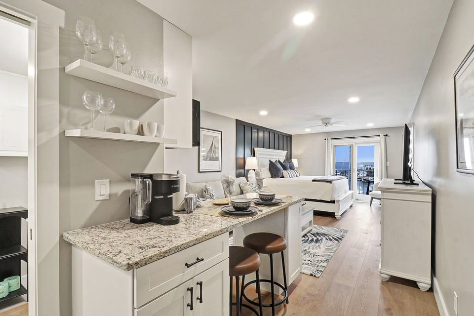 Coffee Bar/Counter