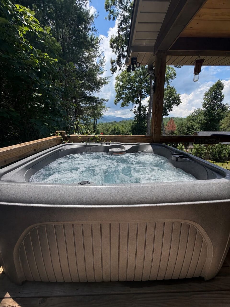 Outdoor spa tub