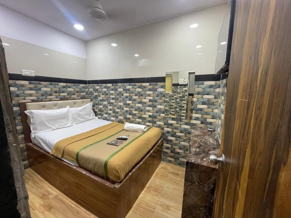 Double Room | Free WiFi