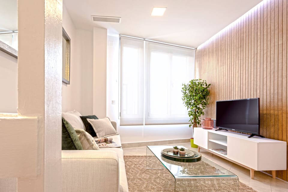 Apartment (1 Bedroom) | Living room | TV