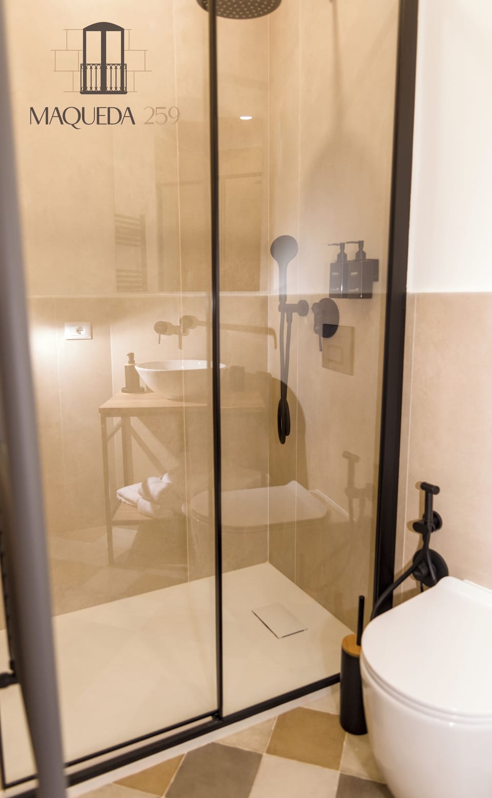 Basic Room, 1 Queen Bed, Balcony, Courtyard View | Desk, laptop workspace, soundproofing, free WiFi