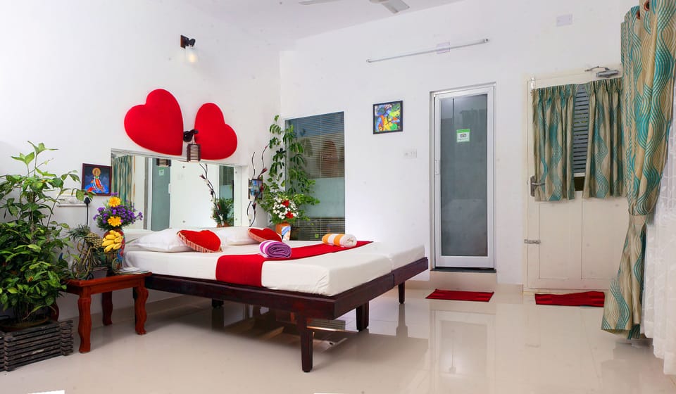 super deluxe double ac room with balcony(having twin beds) | In-room safe, desk, WiFi (free)